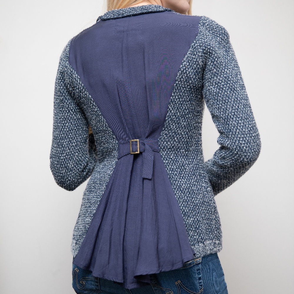 Knitted Zip up Jacket with Gathered Back